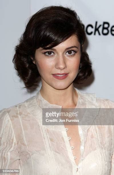 8,357 Mary Elizabeth Winstead Photos & High